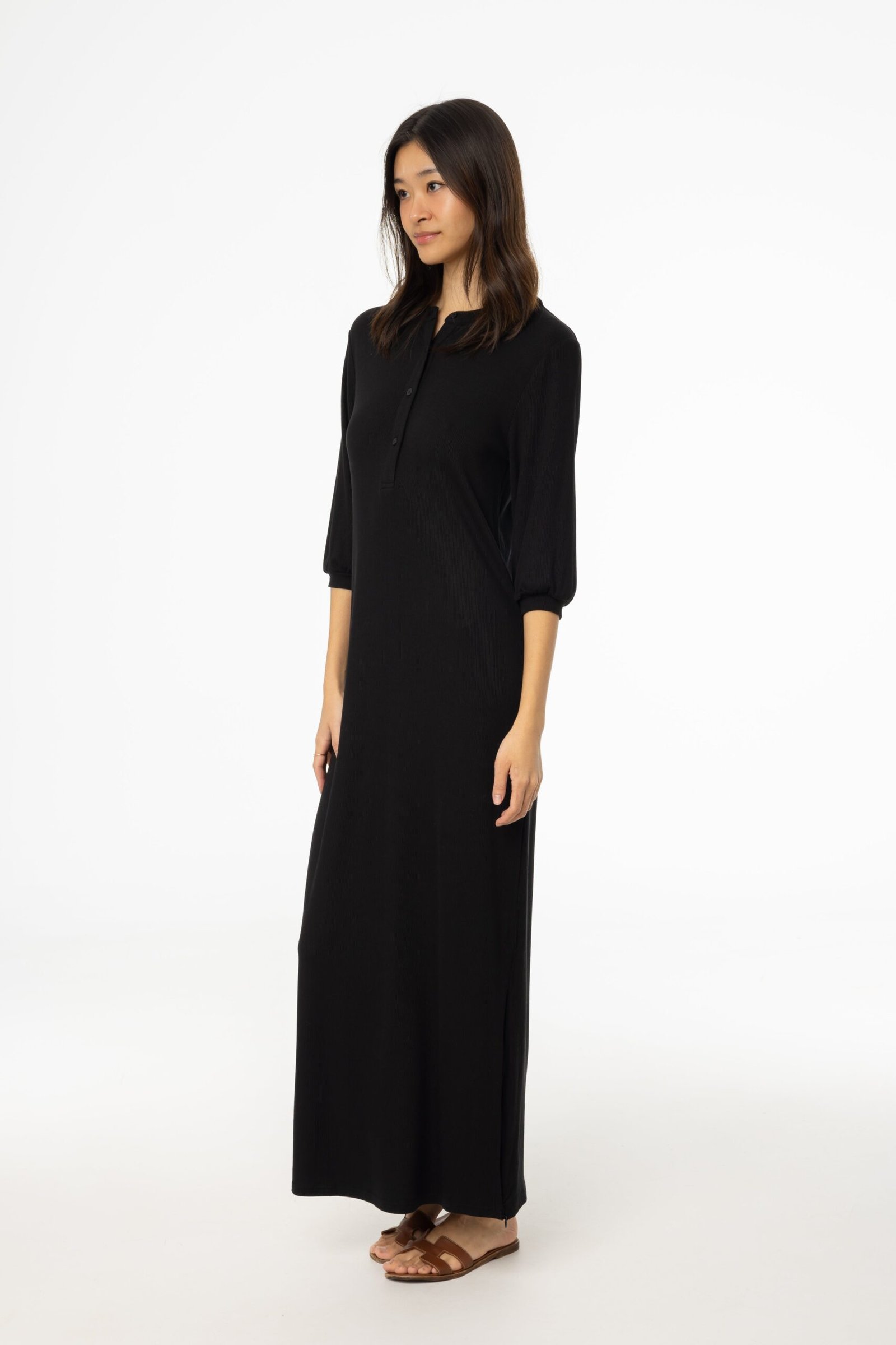 Black 3/4 Sleeve Maxi Dress - Image 2