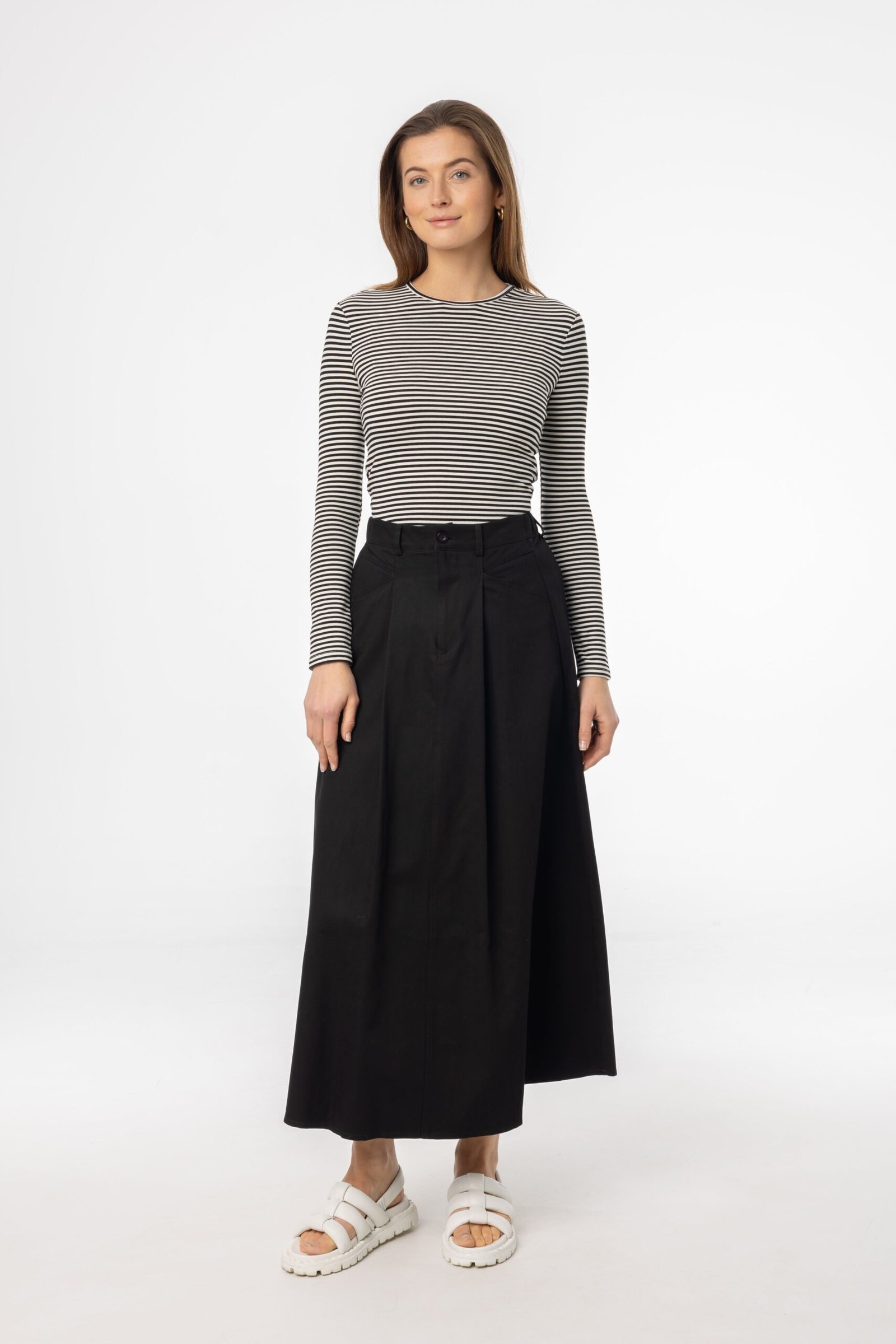 Black Flare Cargo Maxi Skirt - Image 4